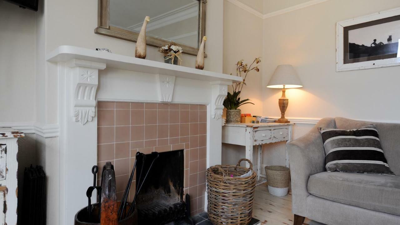 2 Hadleigh Villas ライム・レジス エクステリア 写真